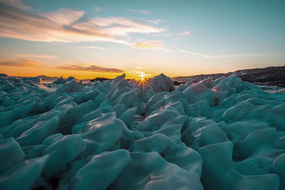 Les formations de glaces incroyables du lac Baïkal en hiver 8 Formations de glace inhabituelles