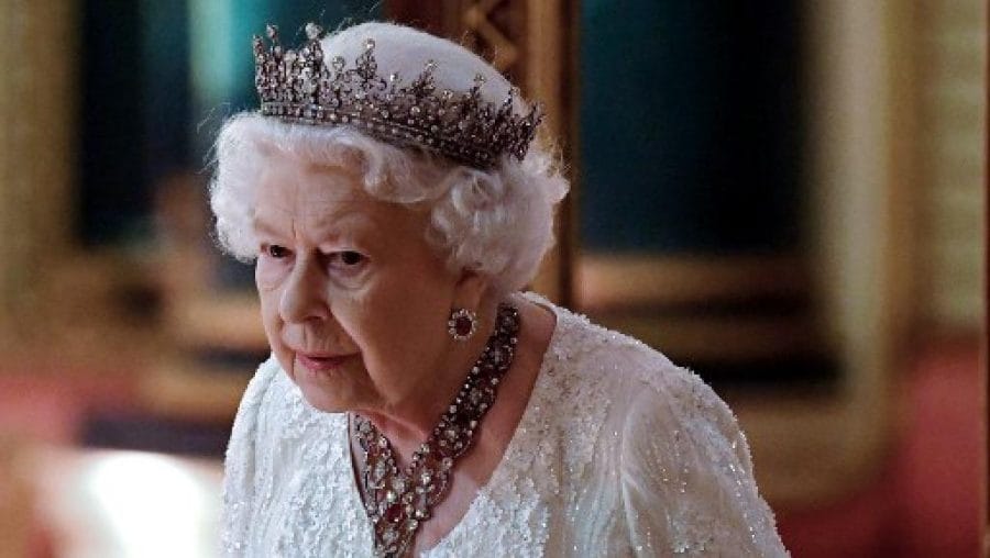 Pourquoi la reine d'Angleterre a-t-elle deux anniversaires? 2 Elizabeth