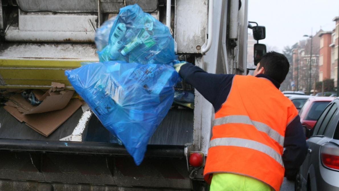 sac a poubelle bleu