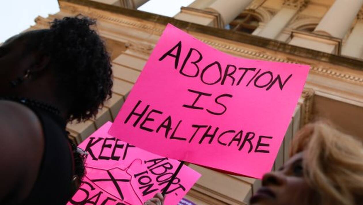 066c106cc86b5dce38c1fd35559cb615-etats-unis-restrictions-sur-l-avortement-les-grands-studios-d-hollywood-sortent-de-leur-silence 066c106cc86b5dce38c1fd35559cb615-etats-unis-restrictions-sur-l-avortement-les-grands-studios-d-hollywood-sortent-de-leur-silence