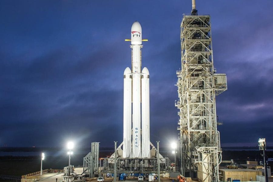 spacex-falcon-heavy-night-instagram