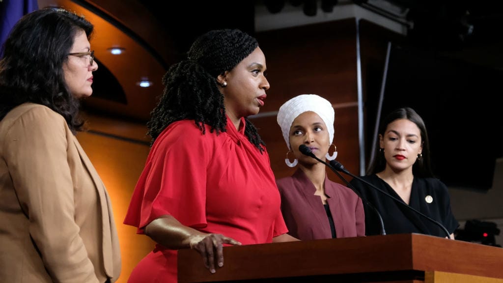 Tweets racistes Trump attaque 4 femmes membres du Congrès