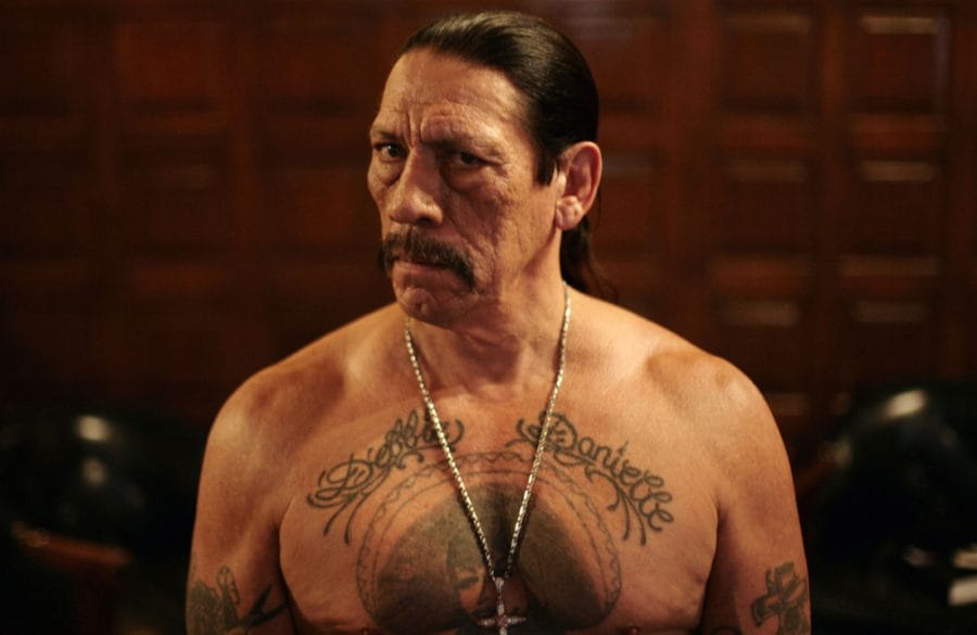 L'acteur Danny Trejo sauve un bébé coincé dans un accident 2 ap101021130139_wide-95acf73acc2fa5941eddd9459359204ccfd597d6-1100x715