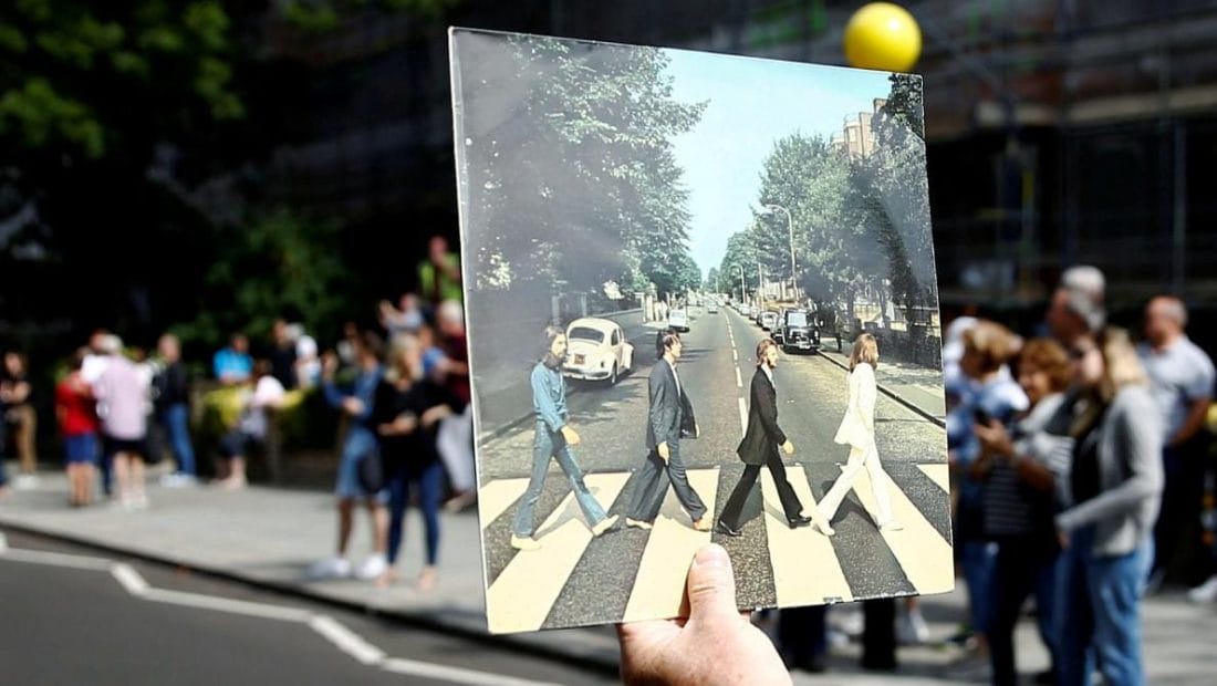 The Beatles : 50e anniversaire de la traversée d'Abbey Road 2 B9720513479Z