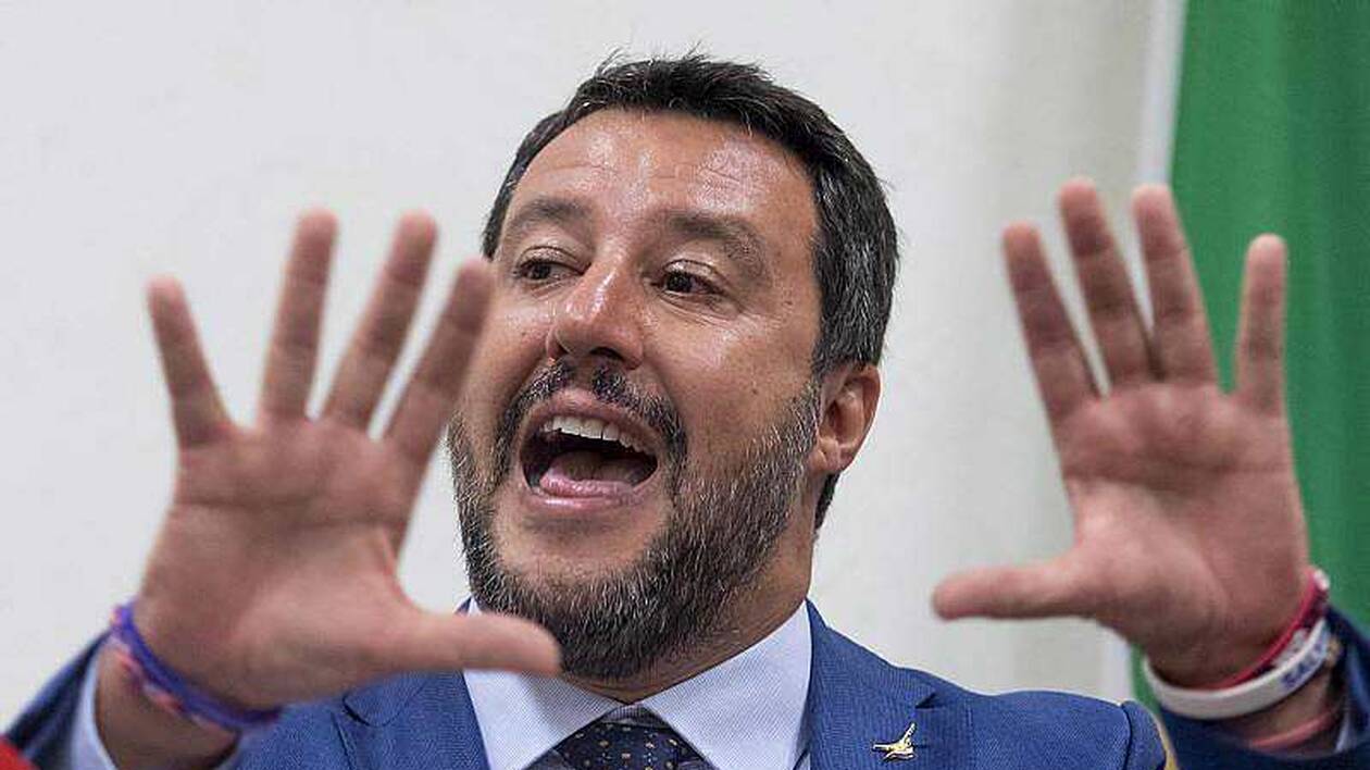 Salvini immobilise un nouveau navire sur les eaux italiennes