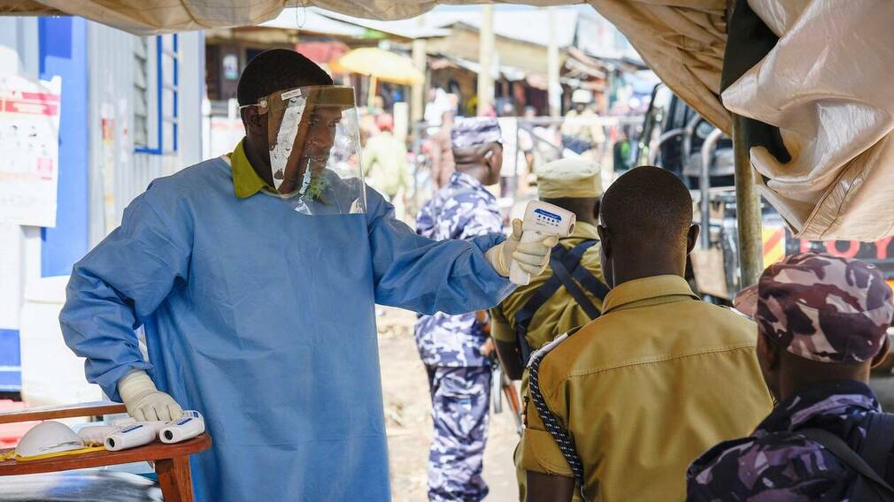 L’Ebola fait plus de 2 000 victimes en R