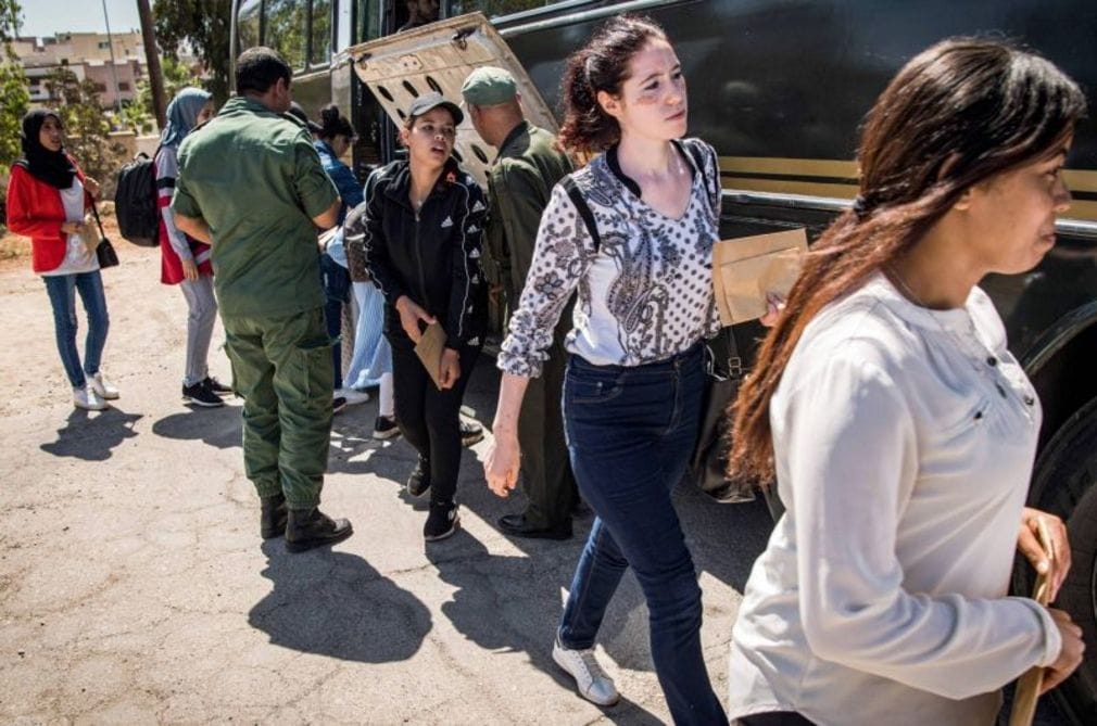 Service militaire: 150 filles en formation au centre de Témara 2 FILLES (1)_0