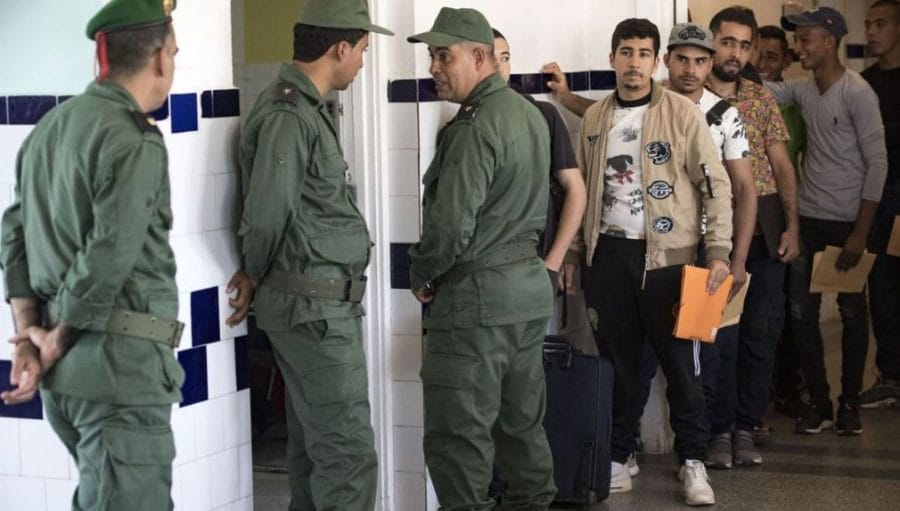 Quatre conscrits militaires emprisonnés pour insubordination 2 S