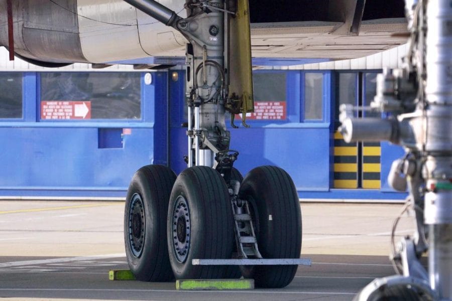 RAM : le corps d’un Guinéen retrouvé dans le train d'atterrissage 2 da03d7e74a432fe0b5a571f5d79bf (1)