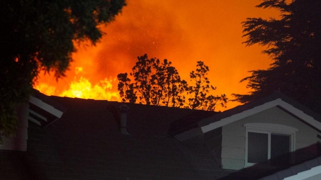 Incendies en Californie : 2 000 hectares brûlés en quelques heures 2 incendie-los-angeles-d62d3d-0@1x