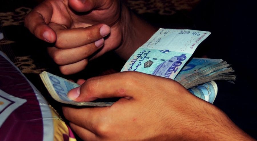 Amnistie sur le cash : 2MM de Dhs en 72 heures! 2 %%ct_channel%% Le Trésor a enregistré des recettes de 2MM Dhs en seulement 72 heures suite à la campagne de régularisation volontaire.