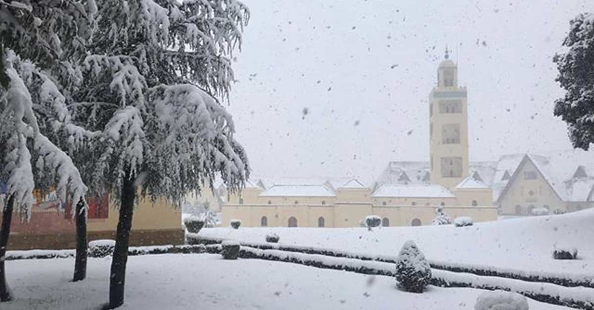 Chutes de neige de 10 à 30 cm prévue au Maroc Chutes de neige de 10 à 30 cm prévue au Maroc