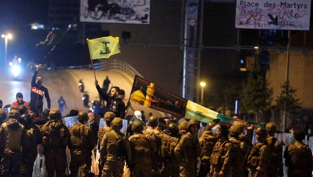 escalade des tensions entre les manifestants et le Hezbollah (1)