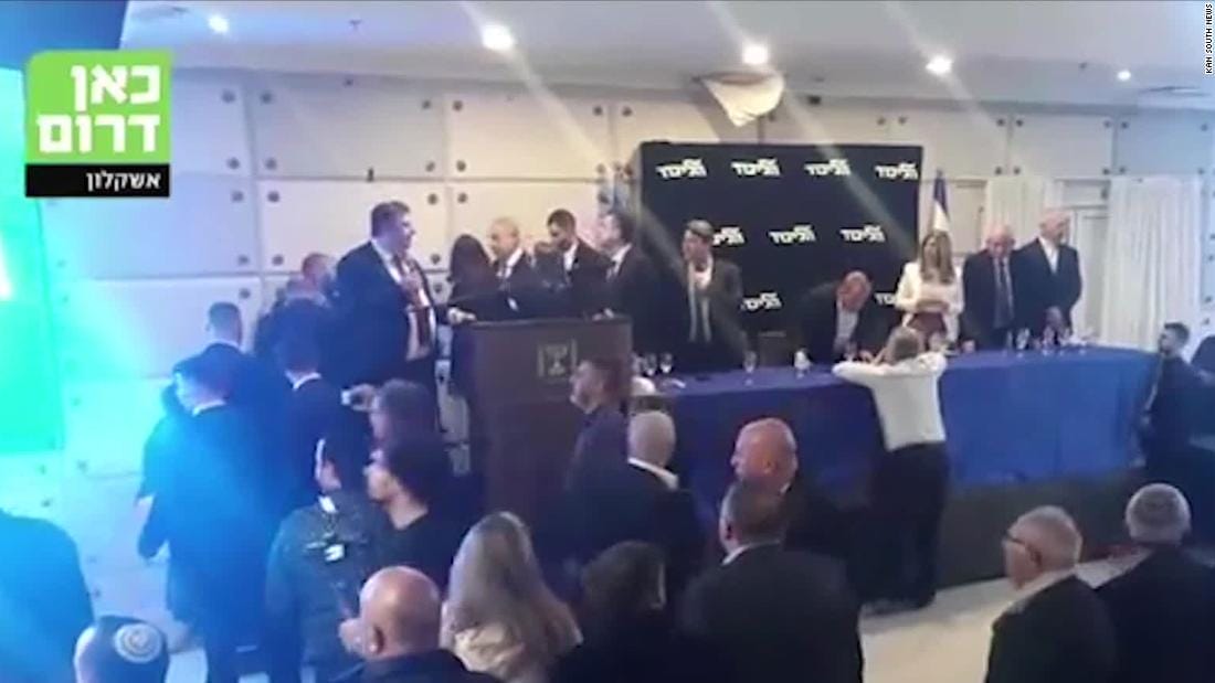 Netanyahou évacué d'un meeting après des roquettes tirées depuis Gaza 2 191225170411-netanyahu-1225-super-tease