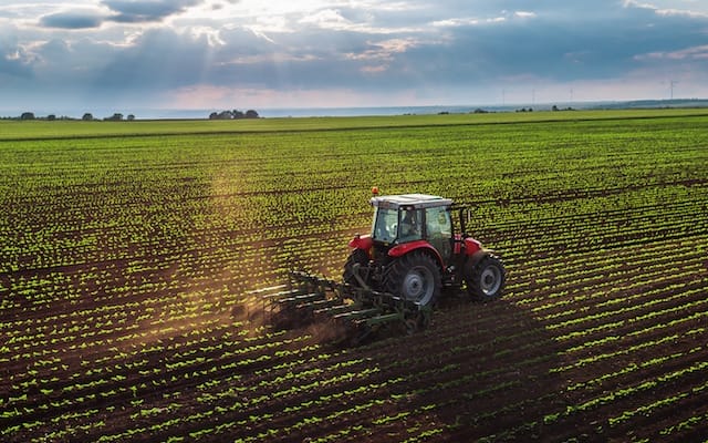 cofarming-quand-l-agriculture-se-met-a-l-economie-collaborative-3 Le ministre de l'Agriculture, de la pêche maritime, du développement rural et des eaux et forêts, Mohamed Sadiki a procédé, vendredi à Ain Sbit (province de Khémisset), au lancement officiel de la campagne agricole