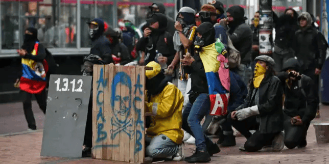 Colombie : les manifestants de retour dans la rue 2 69887ff_dciln5mpu55hfe1c3wog8h2z