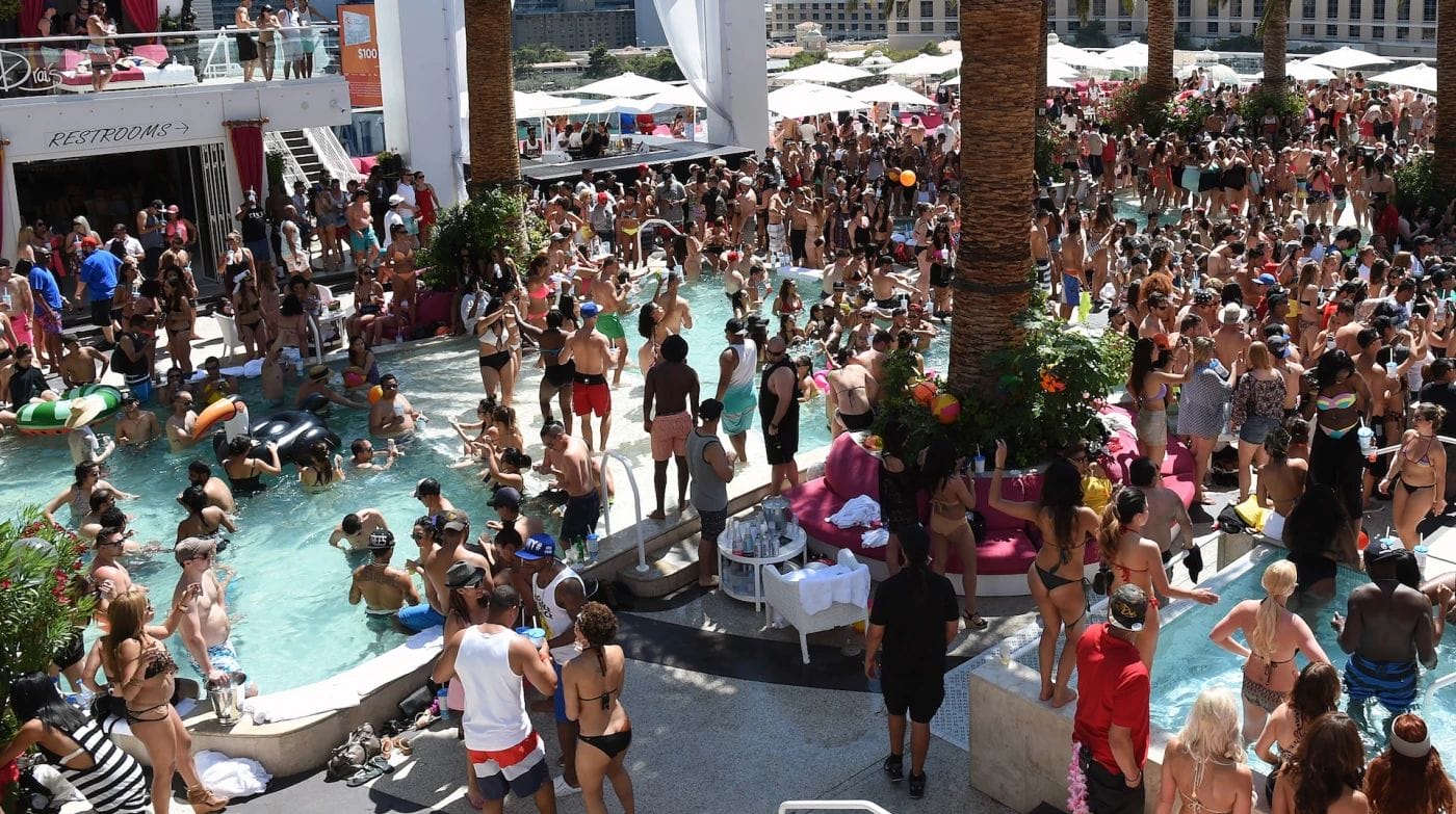 Memorial Day Pool Party in the Ozarks!