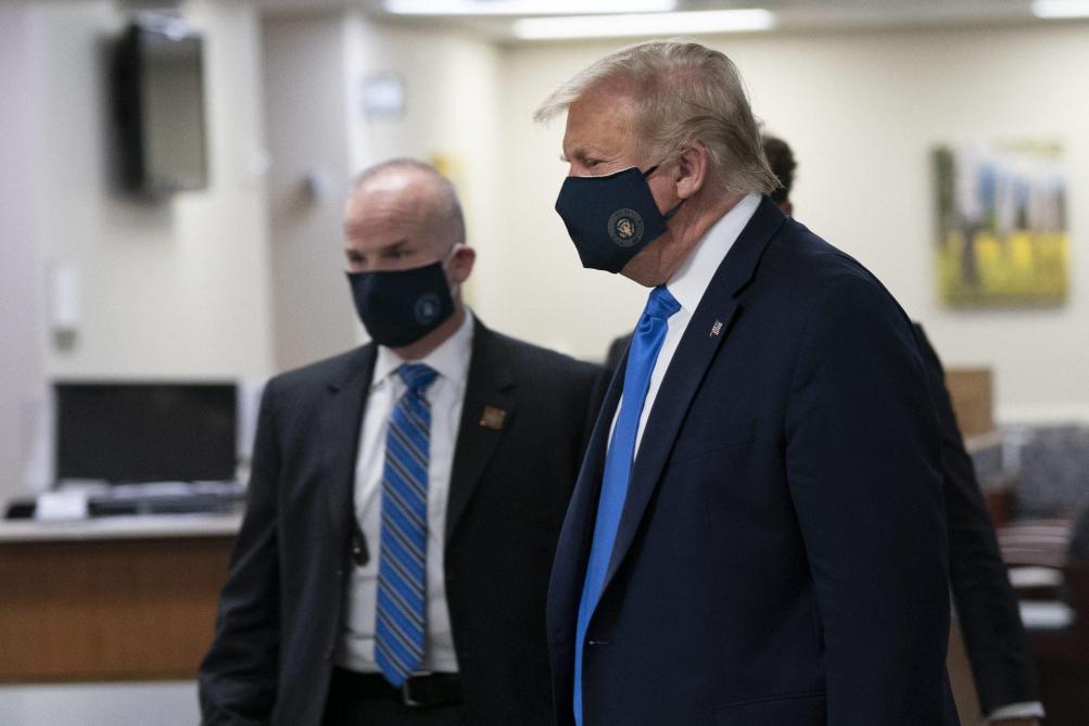donald trump masque