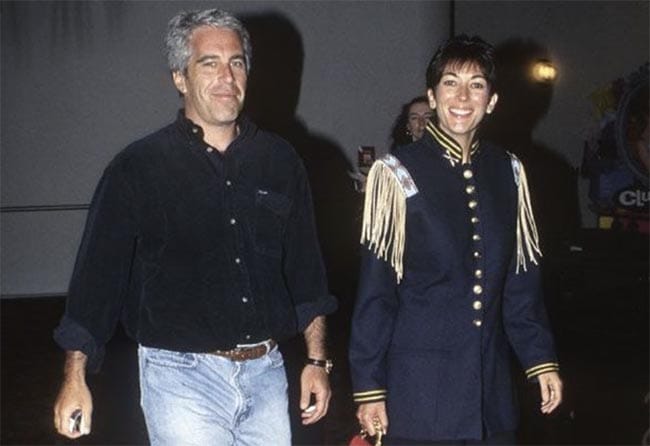 Affaire Jeffrey Epstein : son ex-collaboratrice plaide non coupable 2 Affaire Jeffrey Epstein : son ex-collaboratrice plaide non coupable