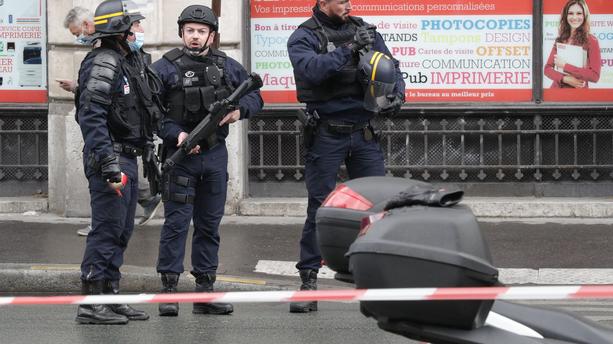 attaque à l’arme blanche à Paris Une attaque à l’arme blanche a eu lieu à Paris