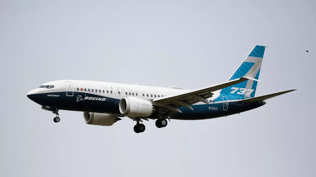 Un avion Boeing 737 MAX après un vol d'évaluation à Seattle, aux États-Unis, le 30 septembre 2020 © AFP