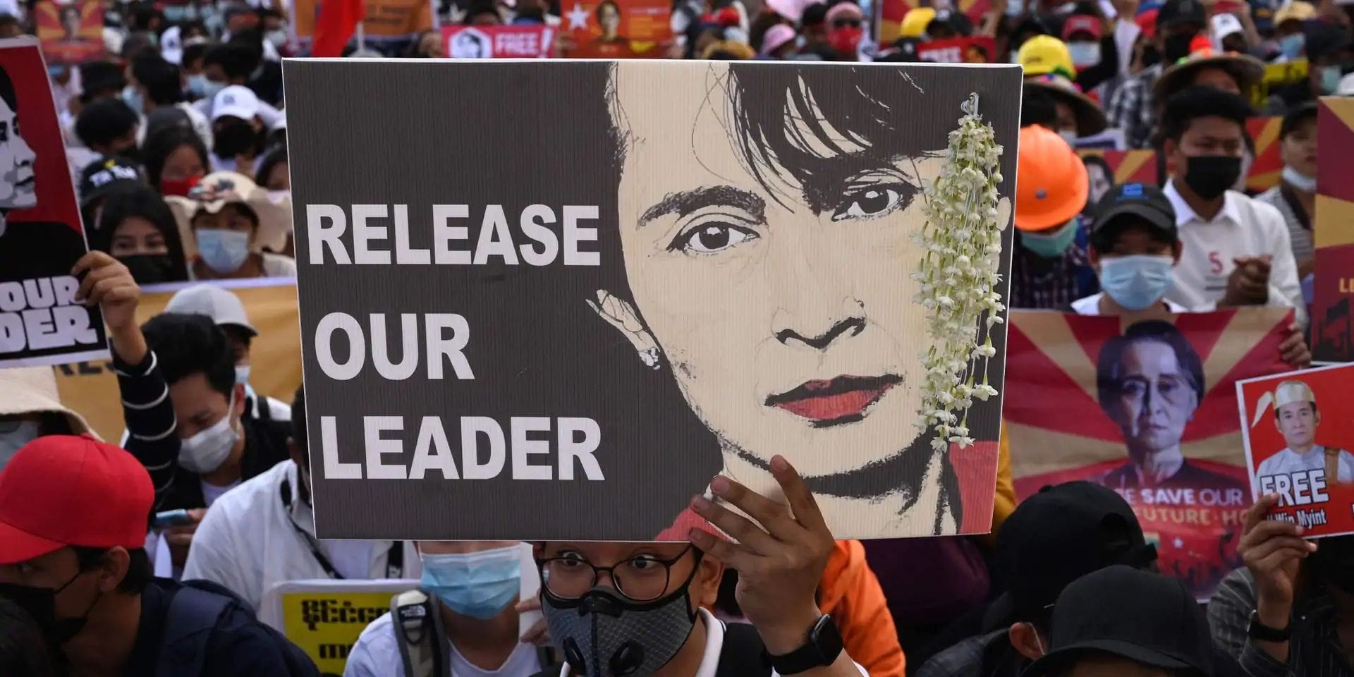 Myanmar : les manifestants rejettent le soutien de l’armée