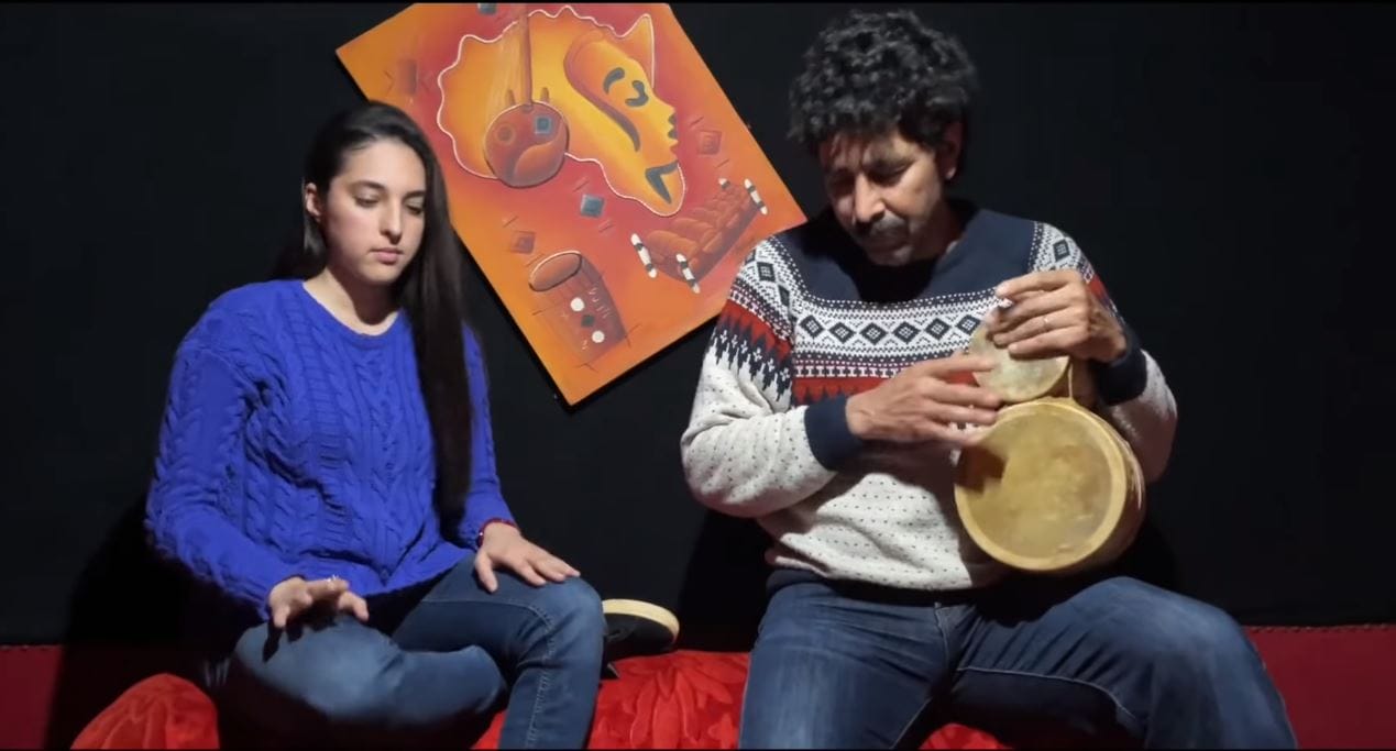 Rachid Batma et sa fille Sophia interprètent un cover de "El Madi Fat"