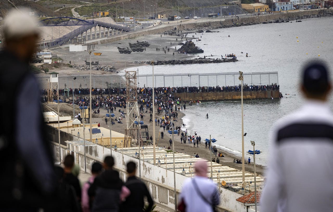 Plus de 8000 migrants marocains et sub-sahariens ont tenté de joindre la ville de Sebta © DR