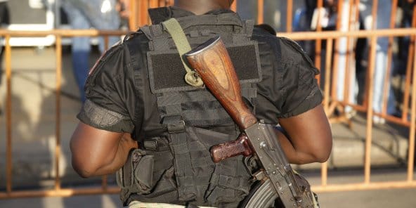 Un militaire ivoirien, à Abidjan en avril 2015 (Photo d'illustration) © AP Photo/Schalk van Zuydam