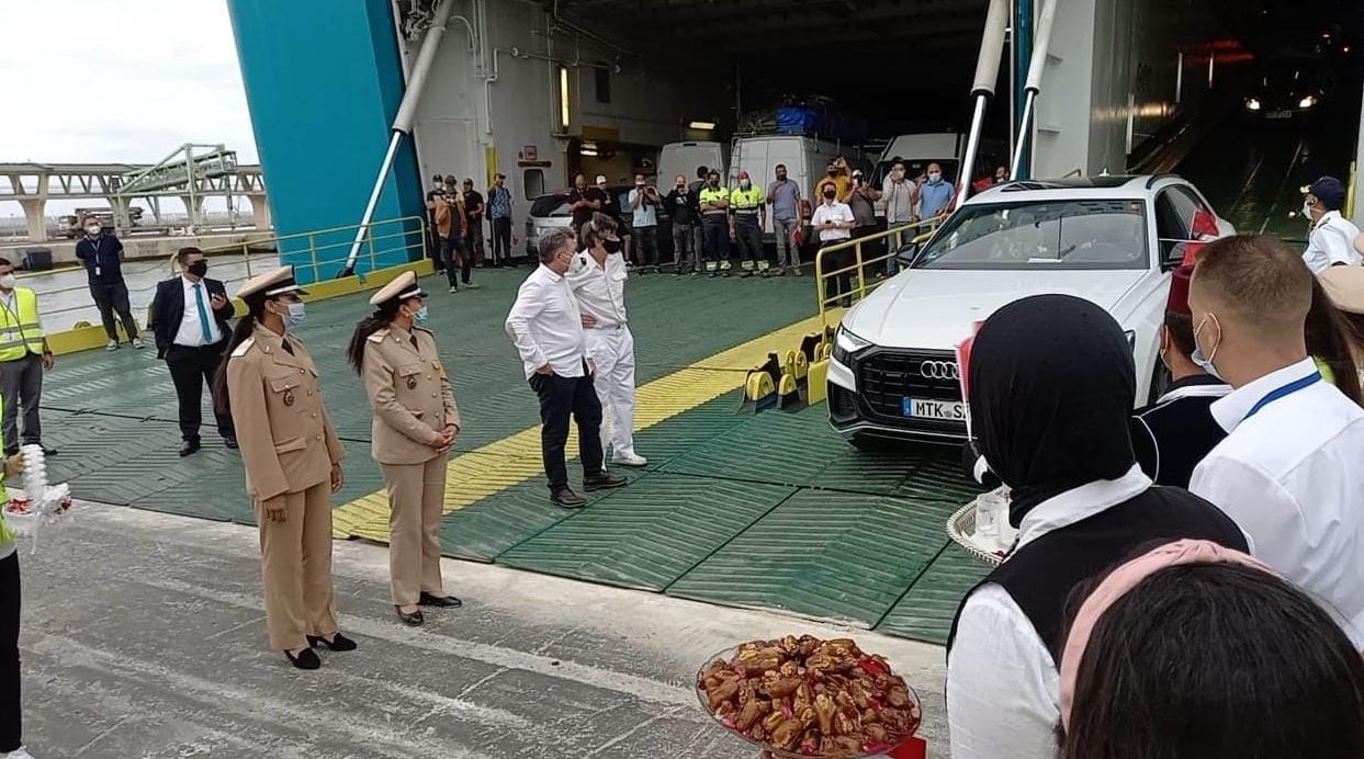 mre Les offres au profit des MRE ont connu une très grande affluence © DR