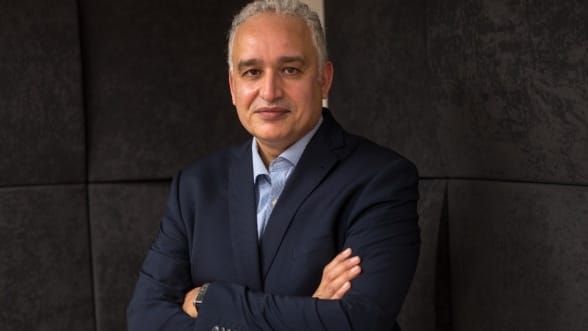 Tayeb Hamdi : «une troisième dose est souhaitable pour les personnes qui souffrent de maladies chroniques» 2 AstraZeneca, que devons-nous craindre ? Dr. Tayeb Hamdi répond