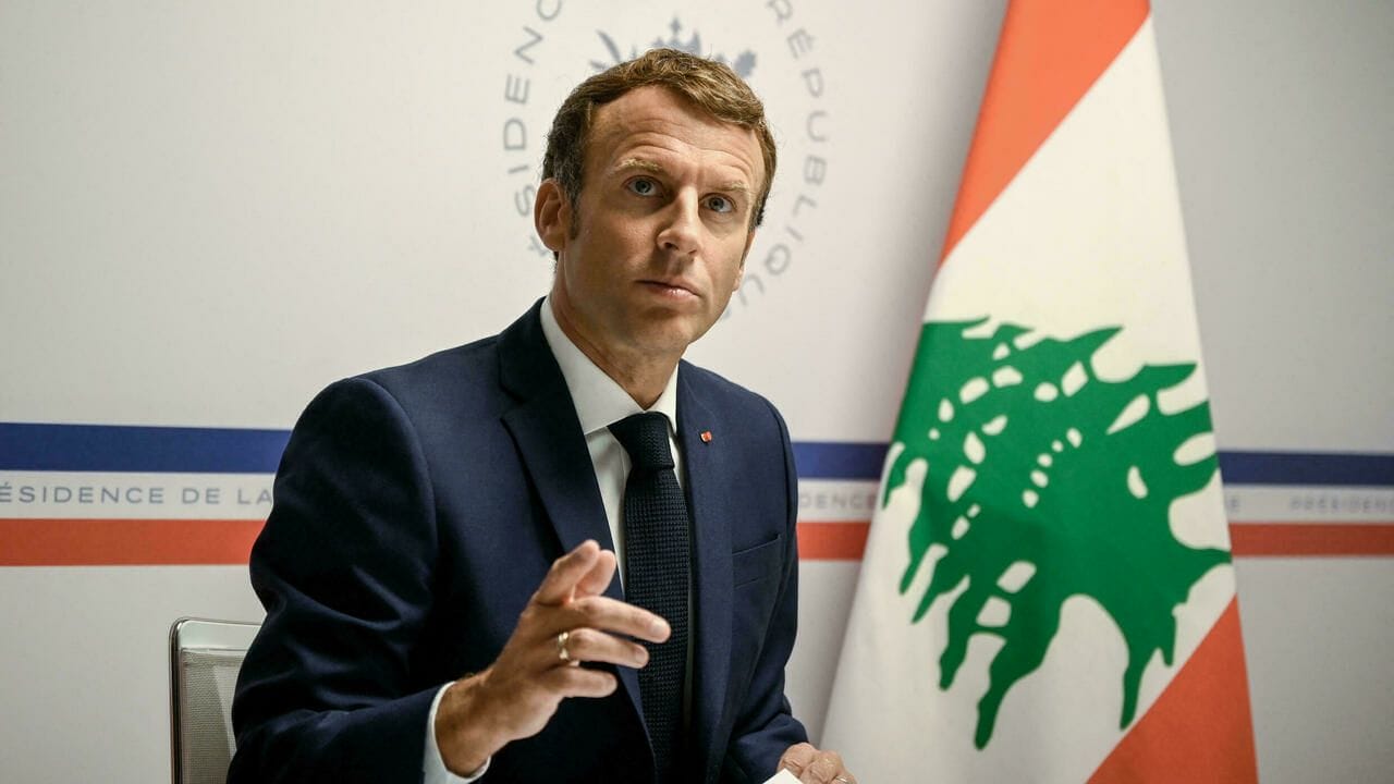 Emmanuel Macron réunit, mercredi 4 août 2021, les principaux acteurs de la communauté internationale, un an, jour pour jour, après les explosions du port de Beyrouth. © Christophe Simon, AFP