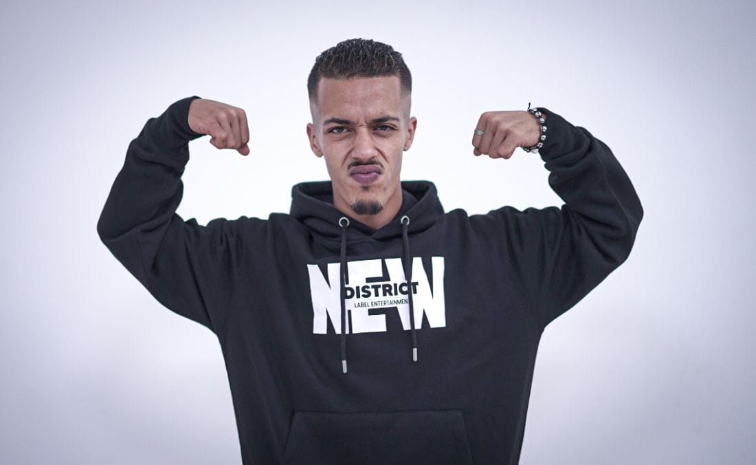 New District présente son premier artiste, le rappeur Hassa1 2 New District présente son premier artiste Hassa1 © New District