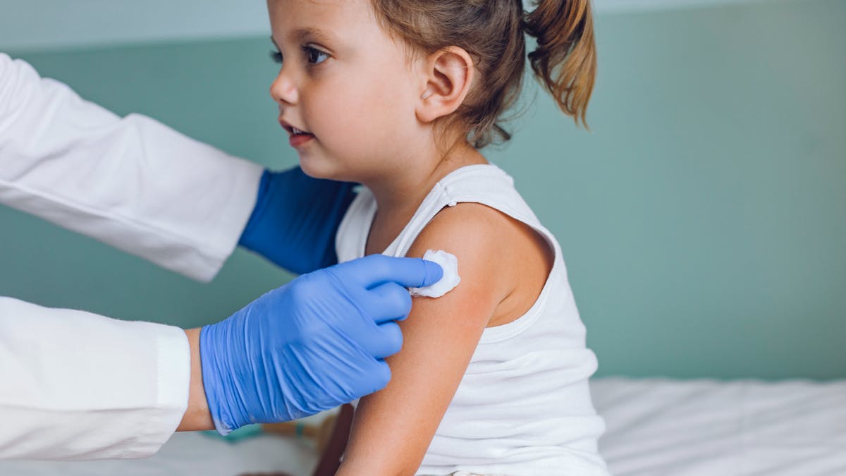 Pfizer/BioNTech : vers une autorisation de vaccination des enfants de moins de 5 ans ?