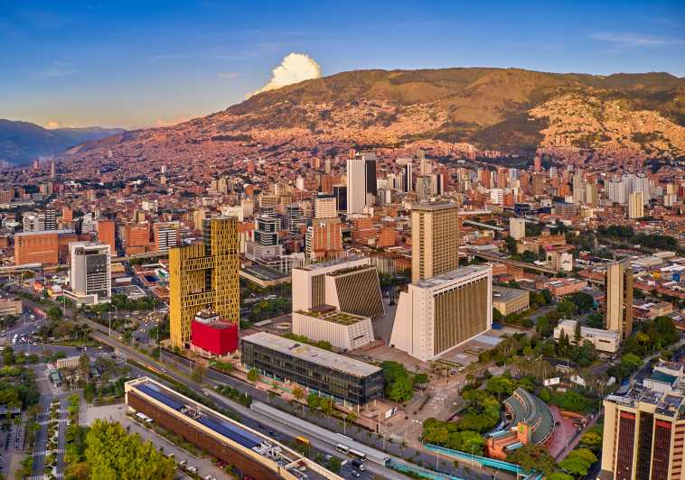 Pourquoi la ville de Medellin est qualifiée de ville "miracle" ? 2 Medellin
