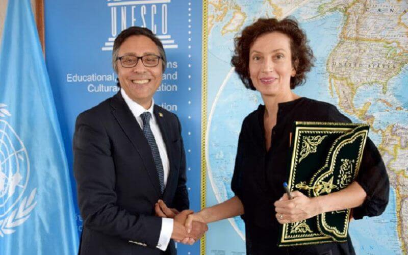 Unesco : le Maroc élu président du Comité du patrimoine immatériel 2 Samir Addahre et Audrey Azoulay