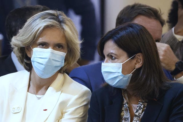 Les partis politiques traditionnels seraient-ils morts ? 2 Les partis politiques traditionnels seraient-ils morts ?