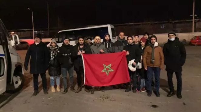 Le groupe d'étudiants marocains coincé à Soumy, au moment de son évacuation © DR