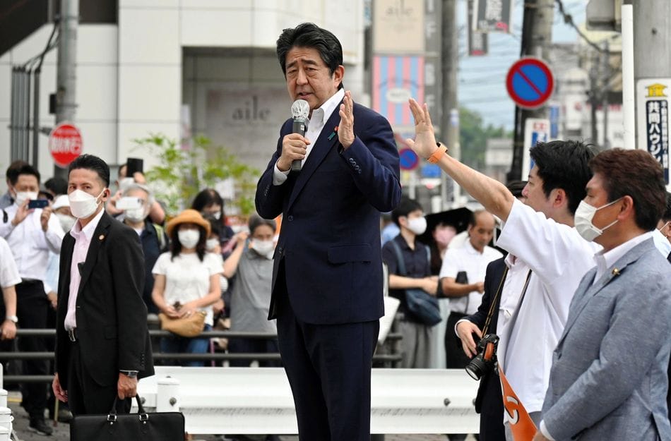 Shinzo Abe tué par balle, le Japon sous le choc
