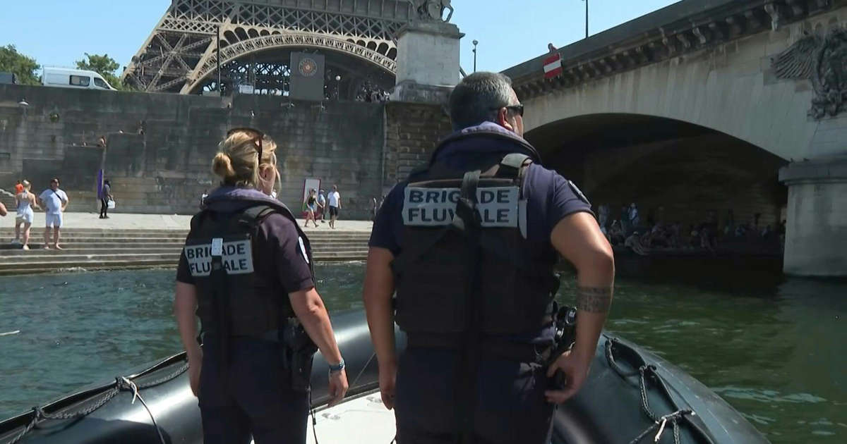 France : la brigade fluviale de Paris dissuade les baigneurs tentés par la chaleur