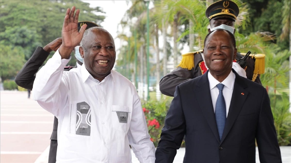 Le président ivoirien Alassane Ouattara et son prédécesseur Laurent Gbagbo au palais présidentiel à Abidjan, le 27 juillet 2021 © DR