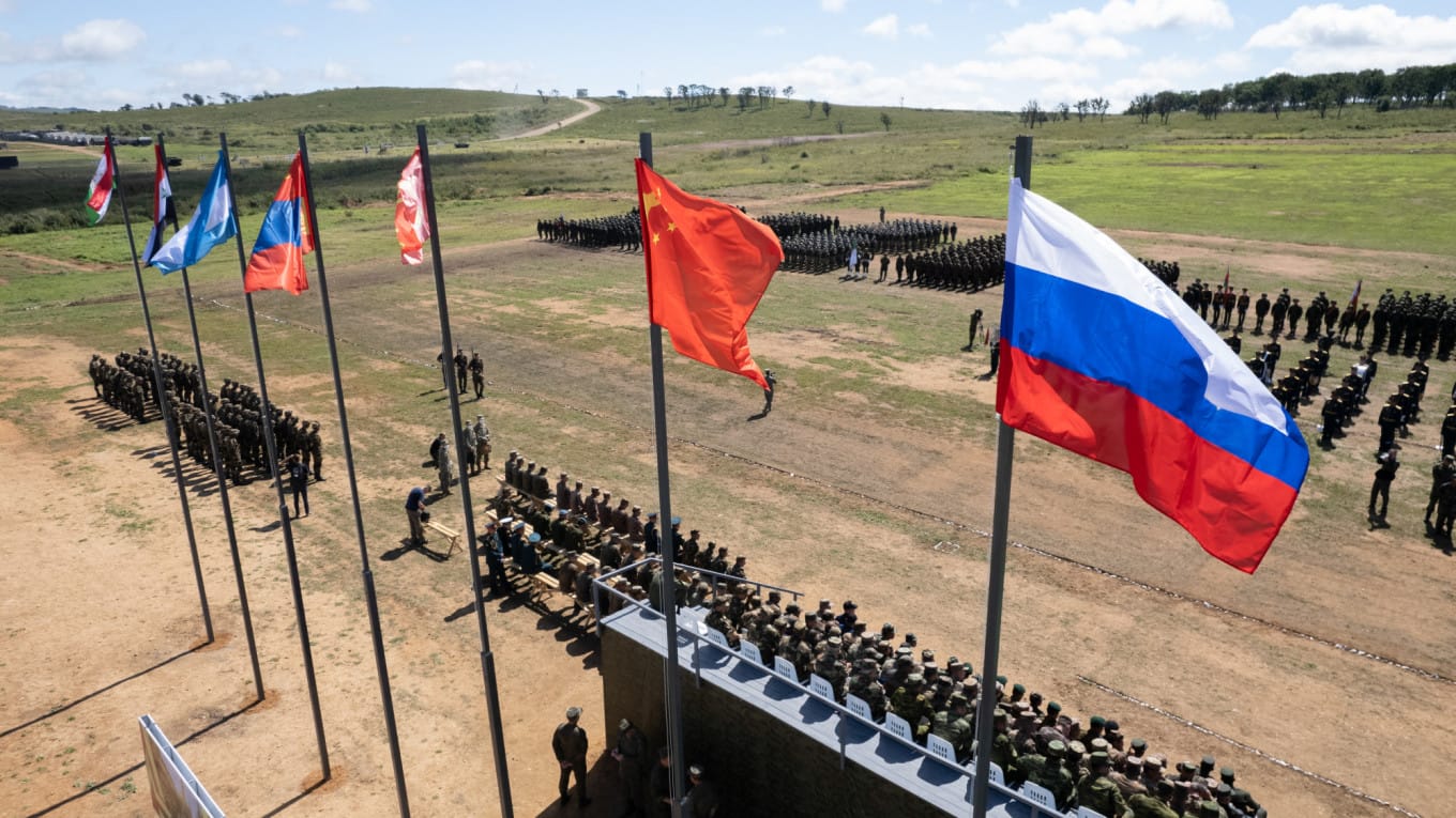 Moscou démarre des manœuvres militaires conjointes sur fond de guerre en Ukraine