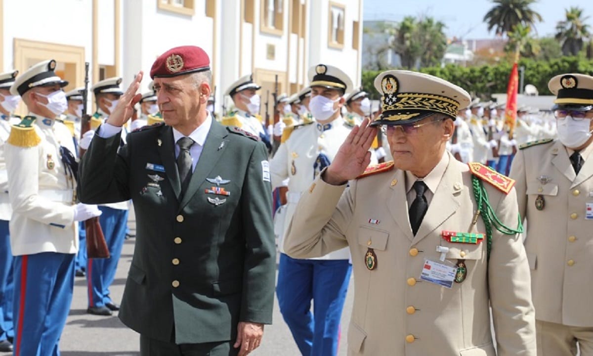 Défense : le général de corps d’armée, Belkhir El Farouk, se rend à Tel-Aviv