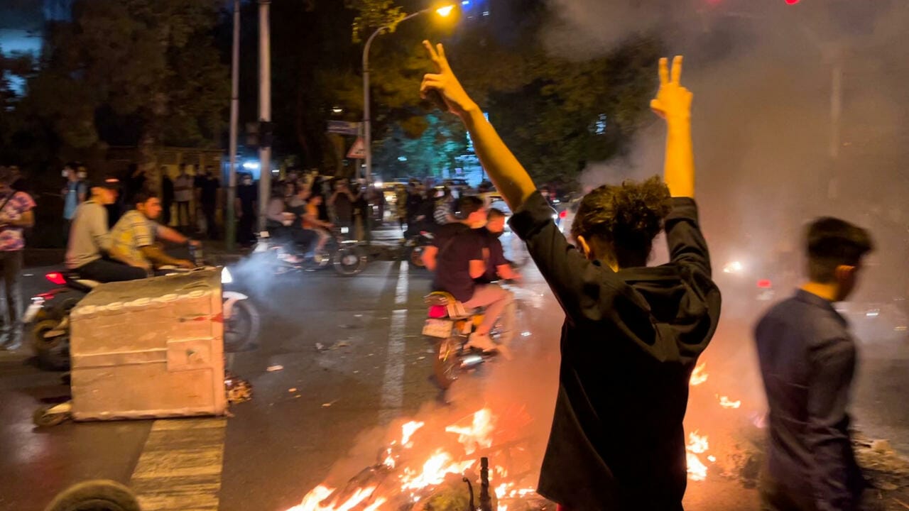 Un mois de manifestations en Iran, le soulèvement populaire se poursuit