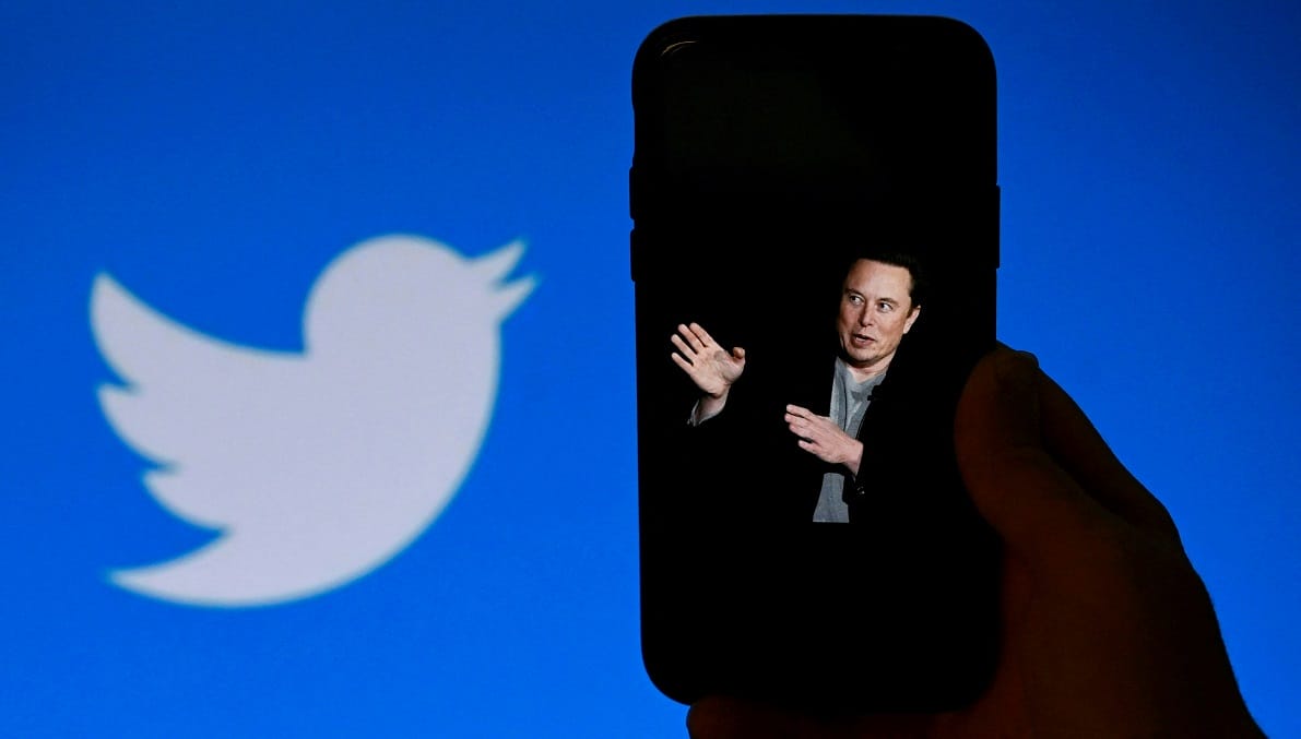 «L'oiseau est libre» : Elon Musk annonce la finalisation du rachat de Twitter