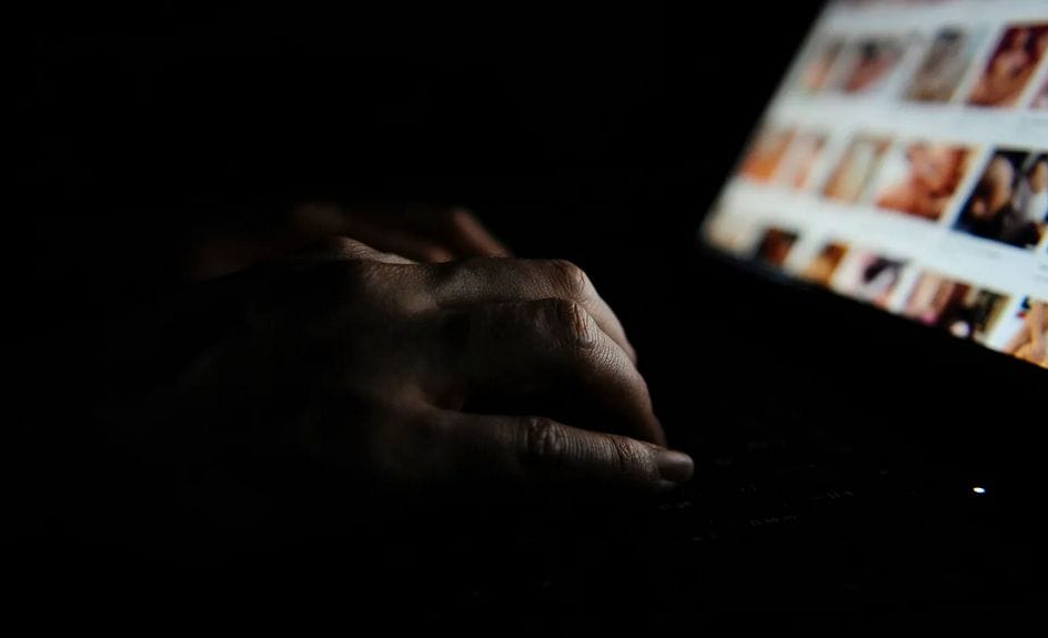 Comment sont identifiés les pédo criminels sur internet ?