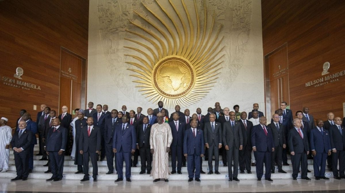 La politique de l'autruche