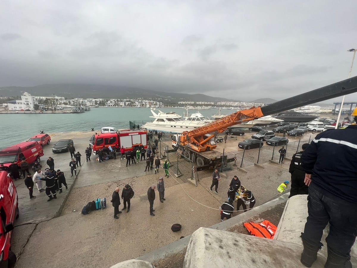 M’diq : un navire de commerce s’échoue au large des côtes M'diq : un navire de commerce s'échoue au large des côtes