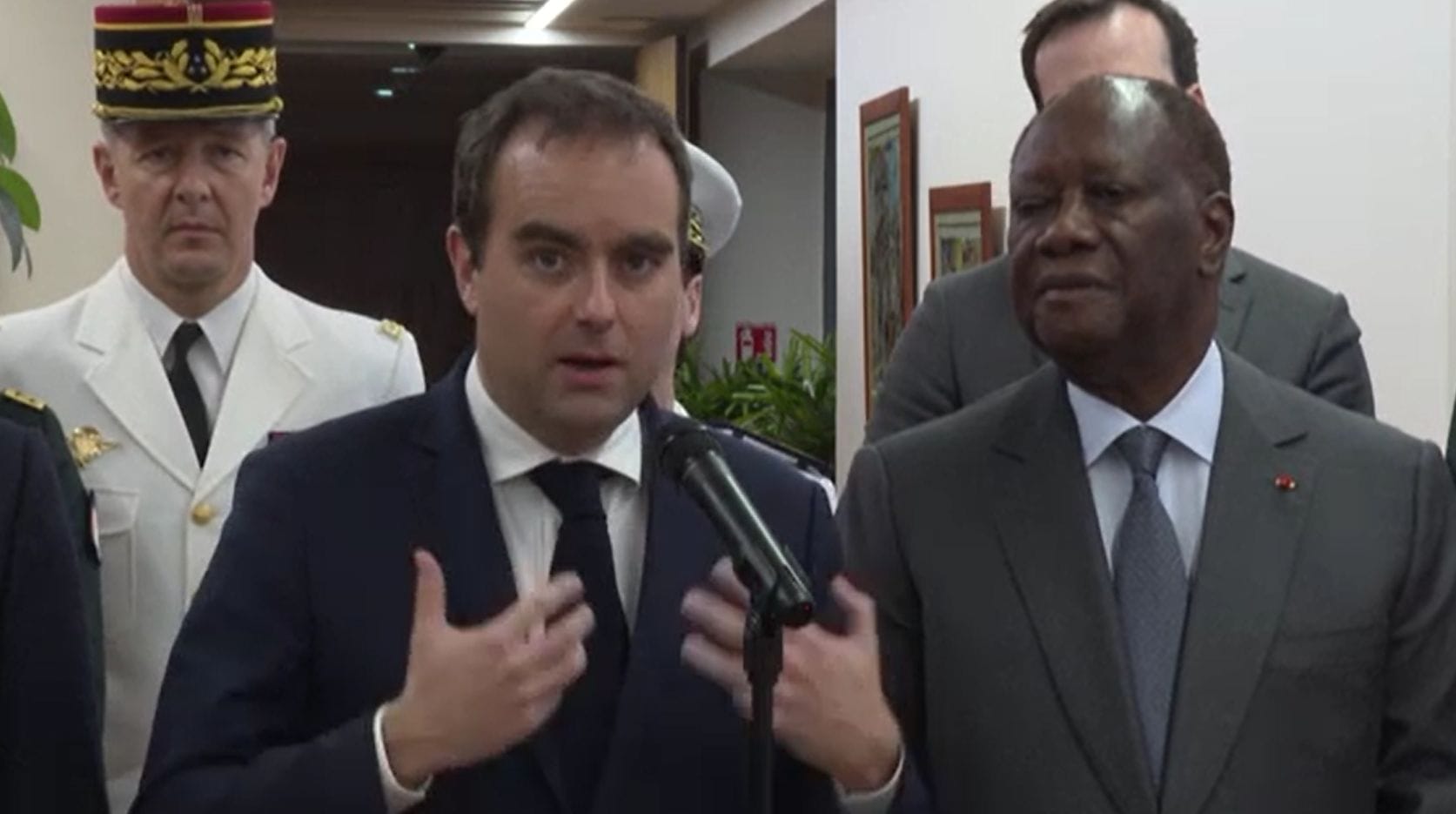 Défense : le ministre français des Armées s'est rendu à Abidjan et Dakar