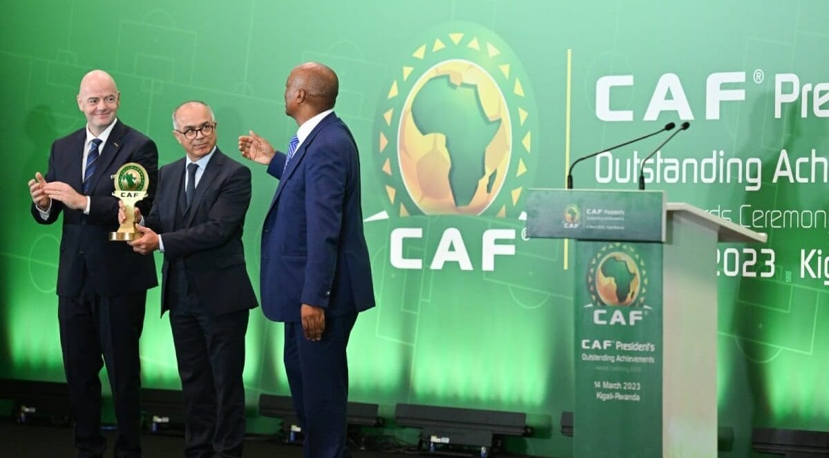 CAF : le Prix de l’Excellence décerné au roi Mohammed VI